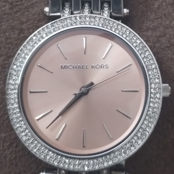 Michael Kors Ladies Watch - Picture 1 of 3